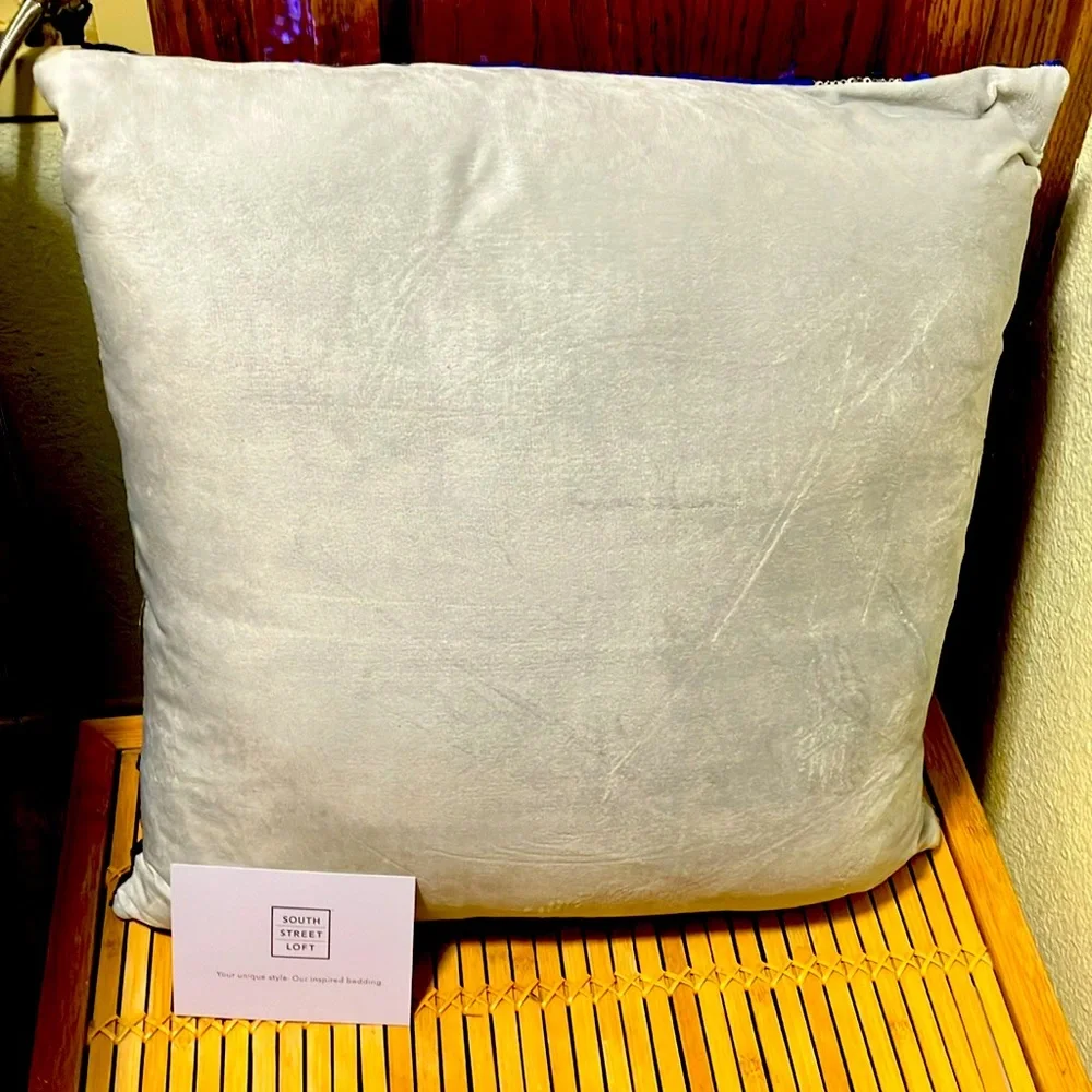 💙🤍South Street Loft Blue & Silver 20”X20” Flip Sequins Holiday Pillow 🆕 …